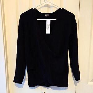 SUMMER & ROSE SWEATER